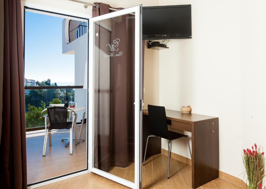 Hostal Casa Mercedes Nerja Cameră foto